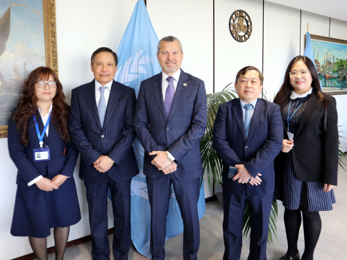 IMO CAM KẾT ĐỒNG HÀNH CÙNG VIỆT NAM TRIỂN KHAI CÁC CÔNG ƯỚC QUỐC TẾ VỀ HÀNG HẢI